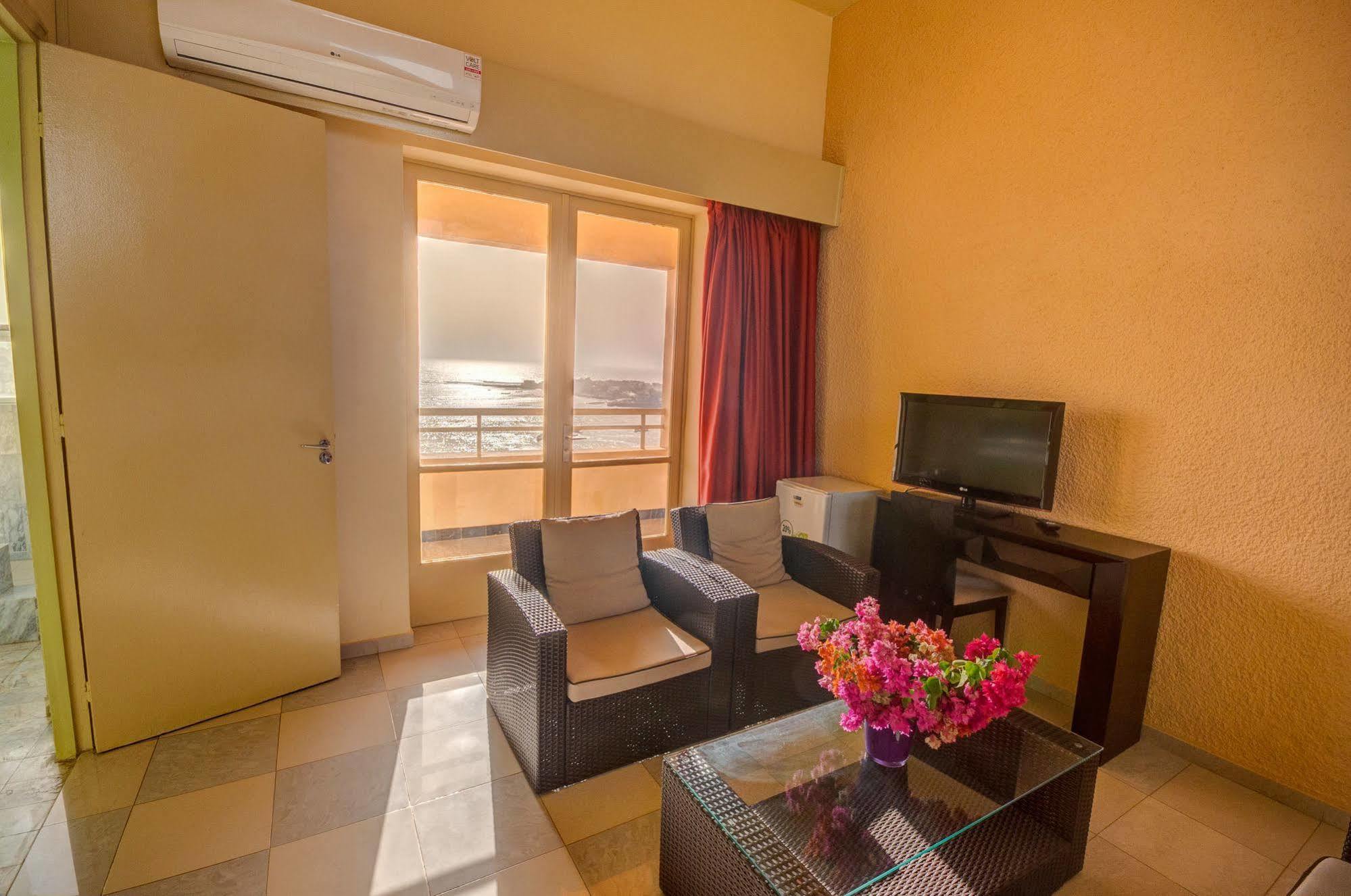 Hotel Ngor Diarama Dakar Esterno foto