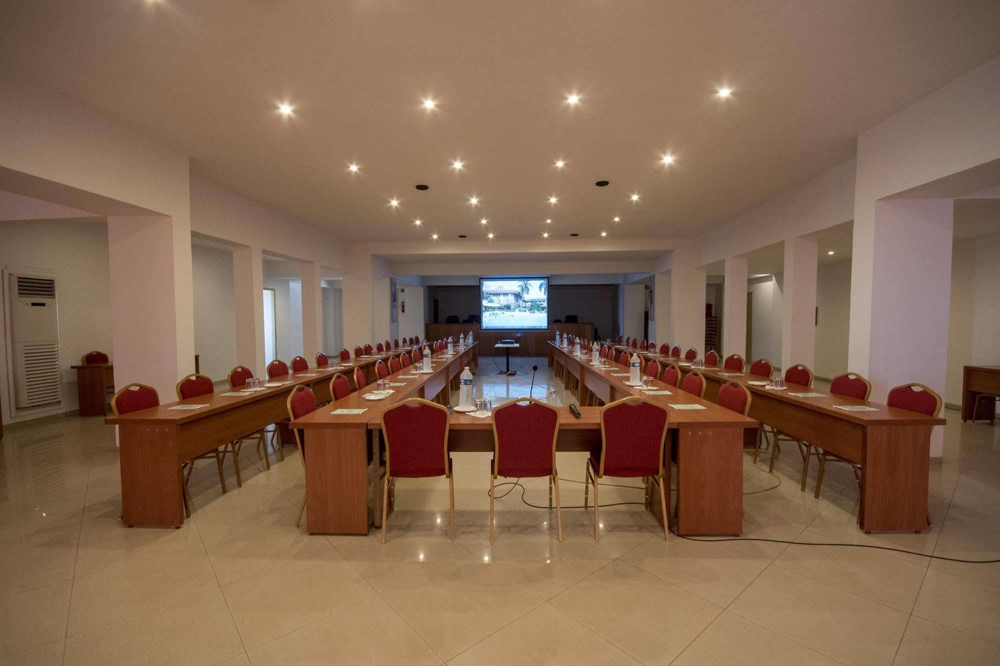 Hotel Ngor Diarama Dakar Esterno foto