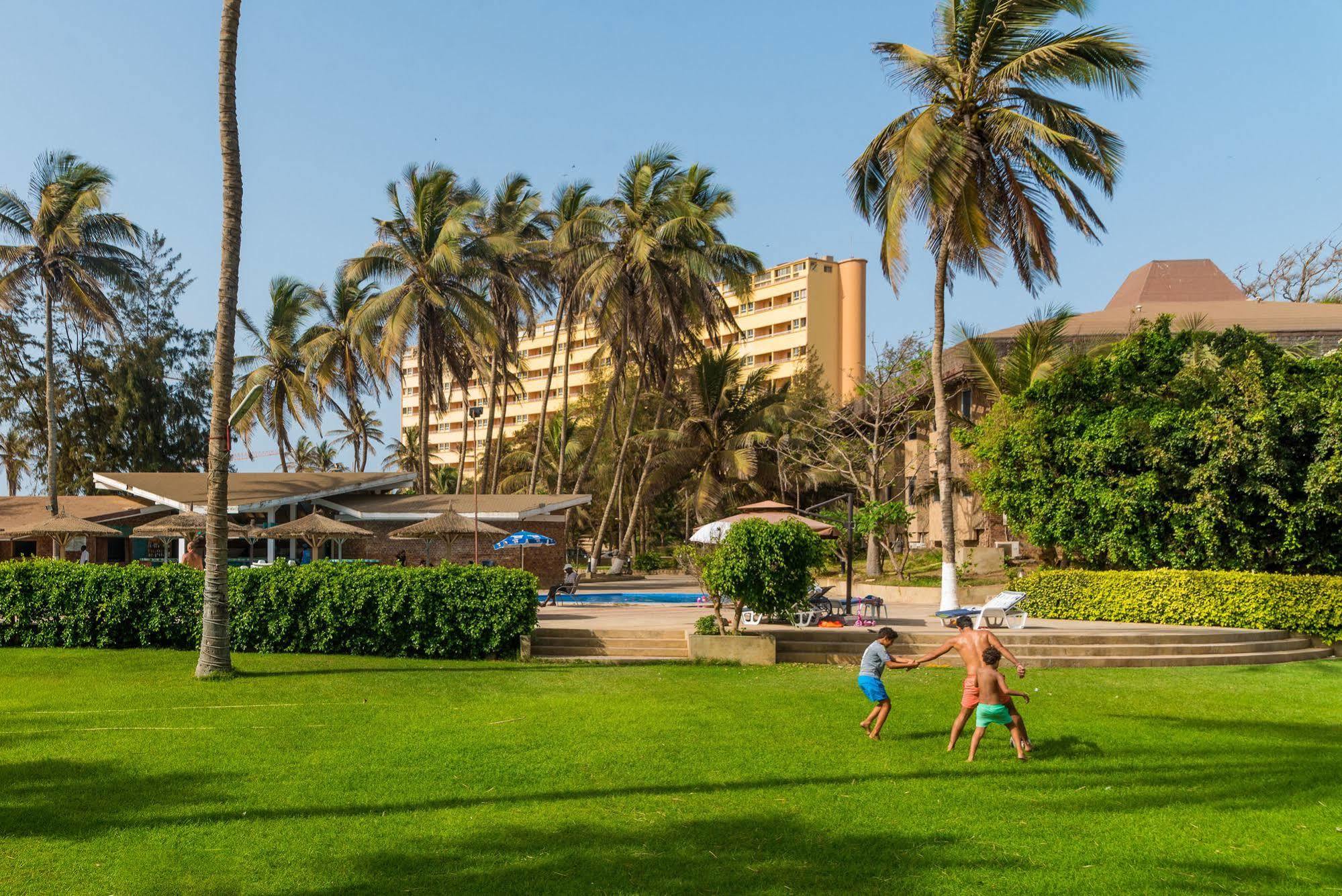 Hotel Ngor Diarama Dakar Esterno foto