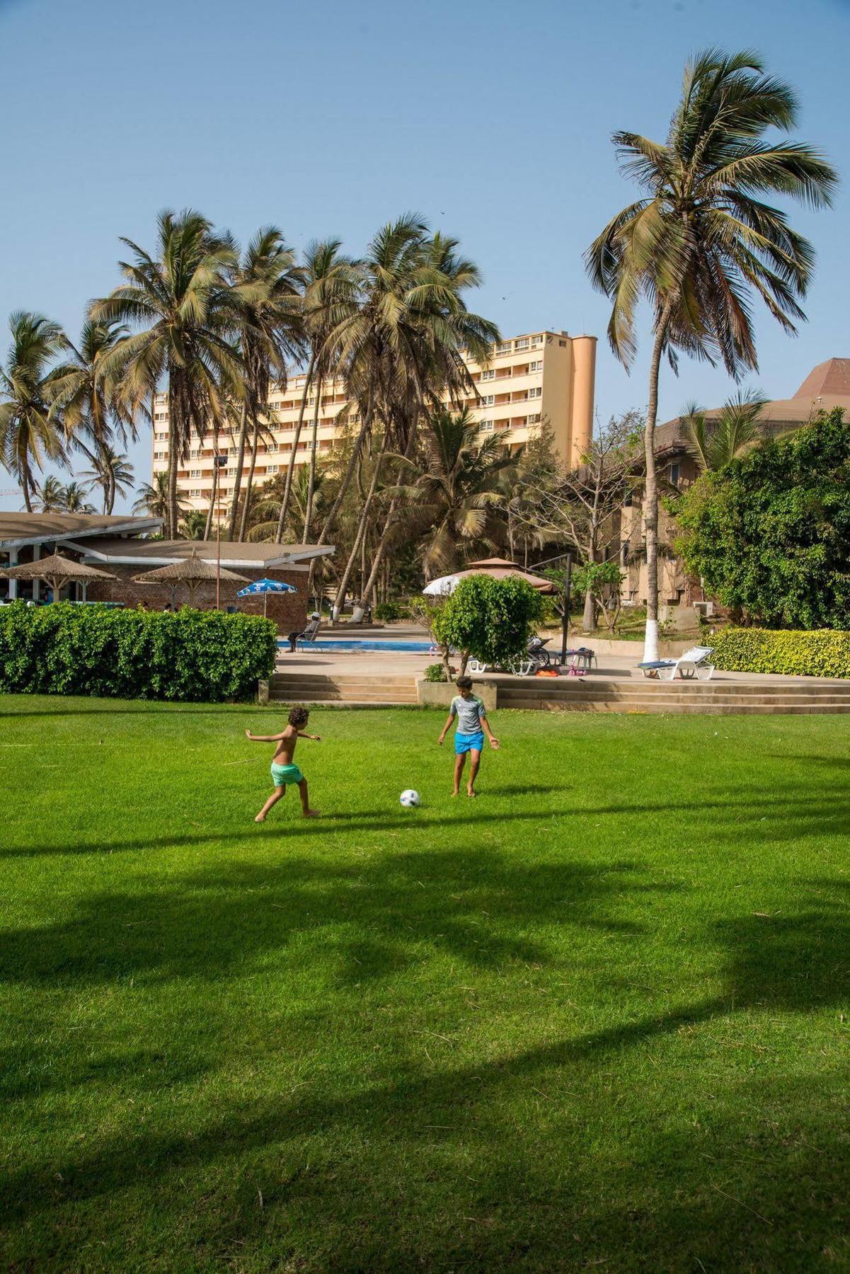 Hotel Ngor Diarama Dakar Esterno foto